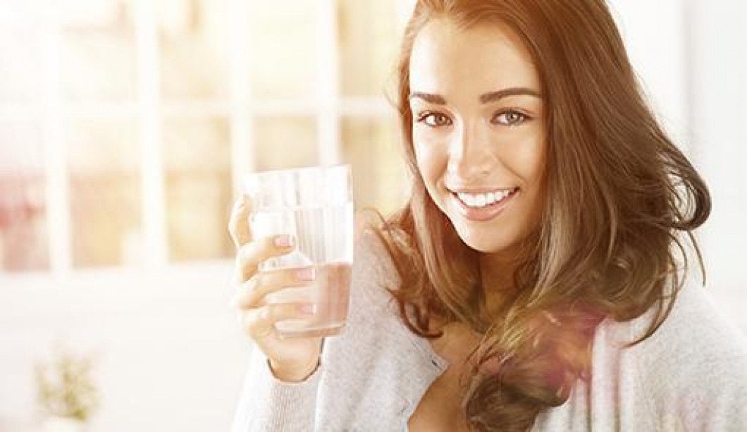 femme eau dans le corps