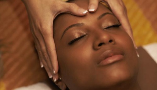 Massage relaxant pour calmer le stress
